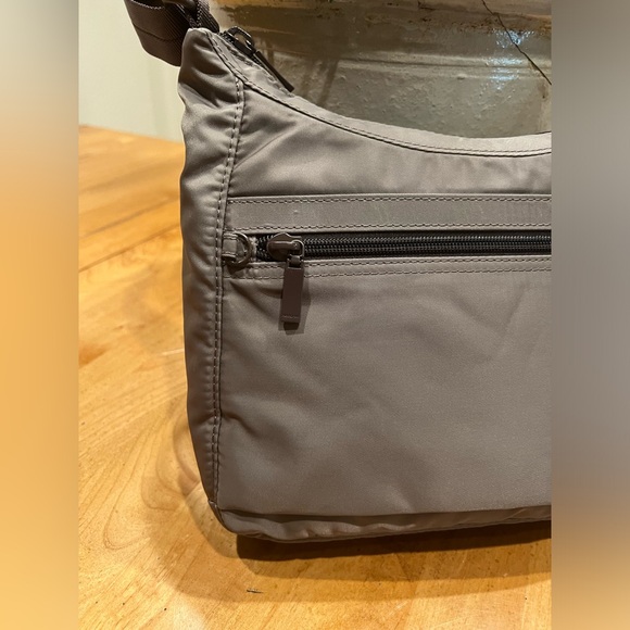 Hedgren Harper's S Crossbody Bag RFID Sepia Brown - Picture 7 of 13